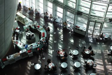 国立新美術館